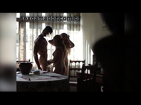 ❤️ Zanmi sèks envite yon nonm jeyan ak yon triyo avè l ' ❤❌ Super sèks nan nou ❌