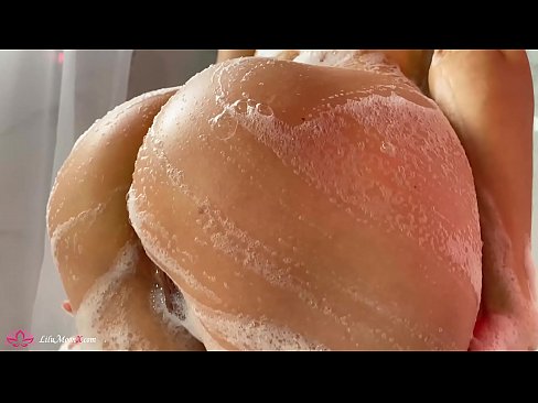 ❤️ Brunette Masturbates Pussy ak Vibrateur nan Orgasm Entans nan Douch ❤❌ Super sèks nan nou ❌